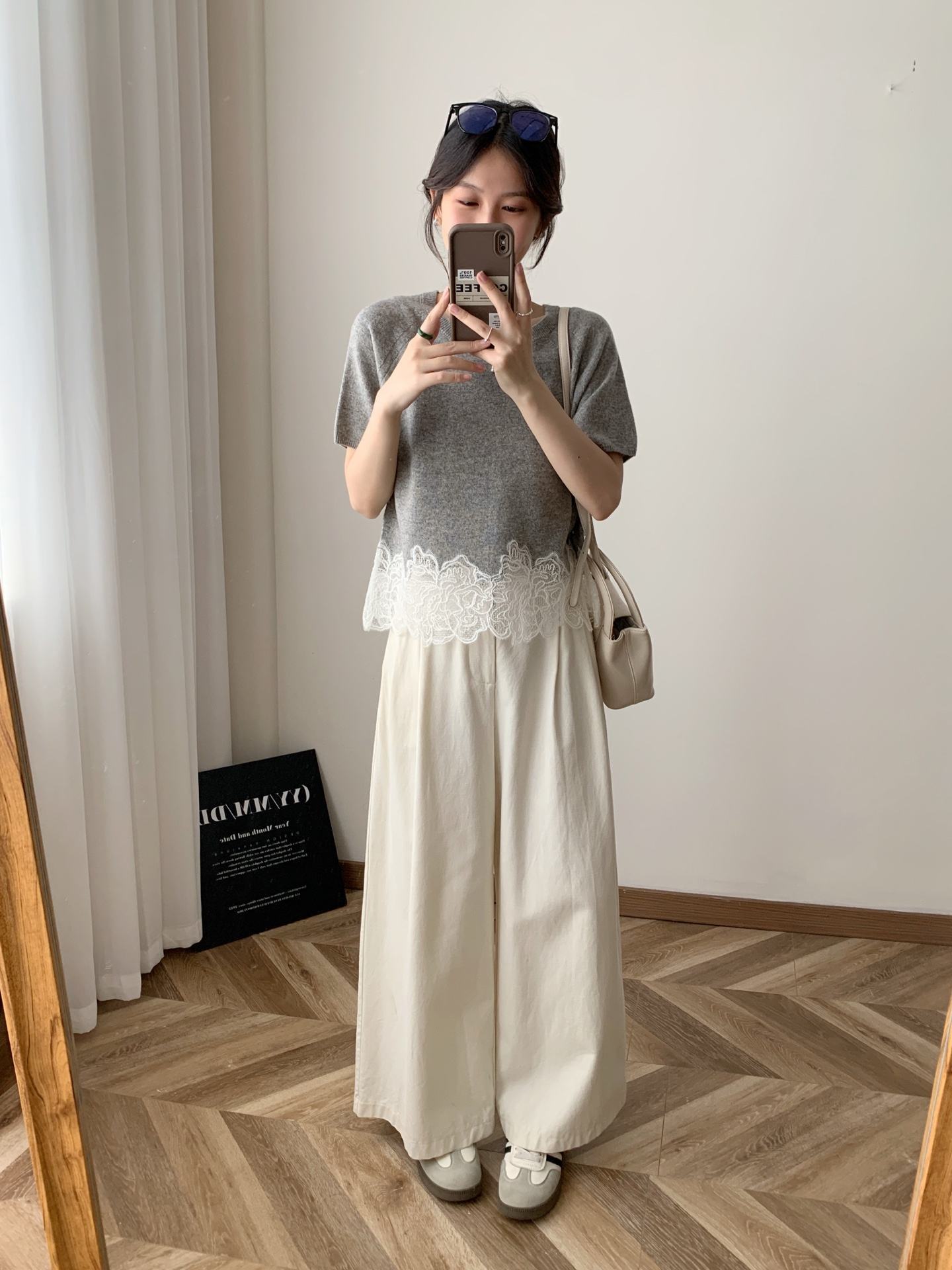 customized Women’s Women’s Ivory Knit Lace Hem Short Sleeve Top