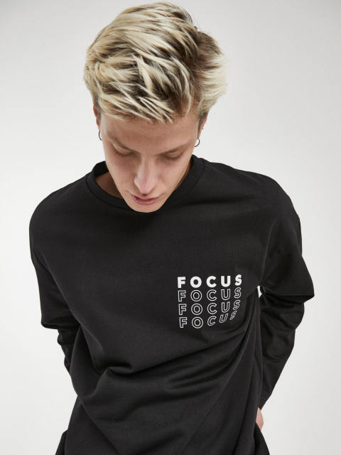 OEM ODM FOCUS Minimalist Long Sleeve T-Shirt – Unisex Casual Cotton Graphic Tee