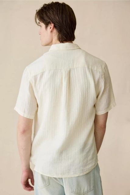 Personalized Men’s Beige Lightweight Short Sleeve Button-Down Shirt – Casual Breathable Summer Shirt