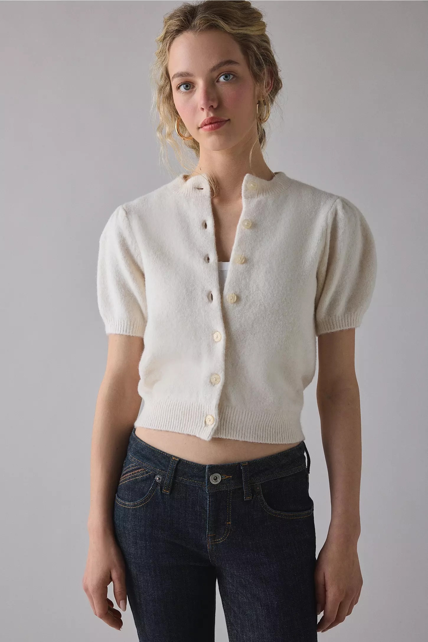 Wholesale Women’s Cream Short Sleeve Knit Cardigan – Soft Button-Front Cropped Sweater Top