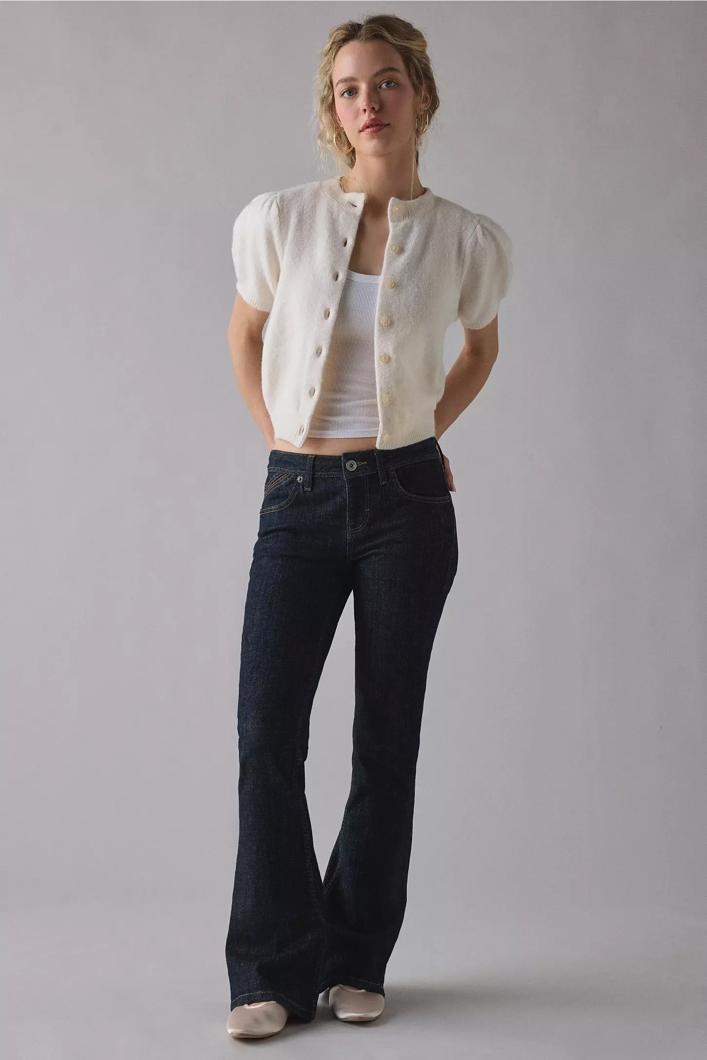Wholesale Women’s Cream Short Sleeve Knit Cardigan – Soft Button-Front Cropped Sweater Top