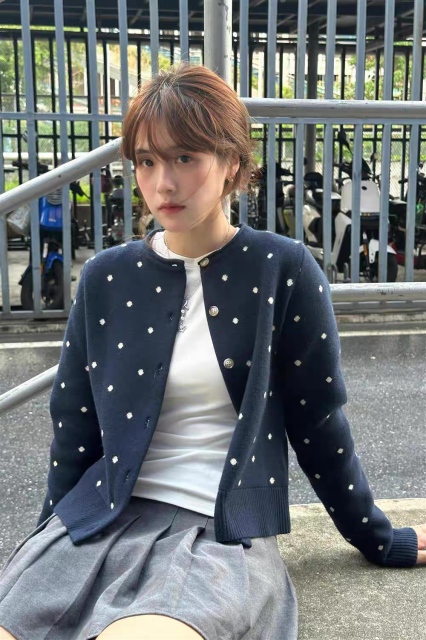 Factory Direct Vintage Polka Dot Knit Cardigan for Women – Soft Casual Button-Up Sweater
