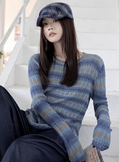 customized Women’s Gradient Striped Knit Sweater – Soft Lightweight Long Sleeve Pullover