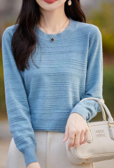 Wholesale Minimalist Lightweight Crew Neck Knit Sweater – Soft Fine Knit Long Sleeve Top for Women