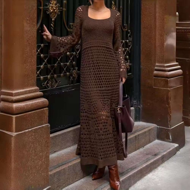 ODM OEM Women’s Elegant Hollow-Out Knit Maxi Dress with Long Sleeves