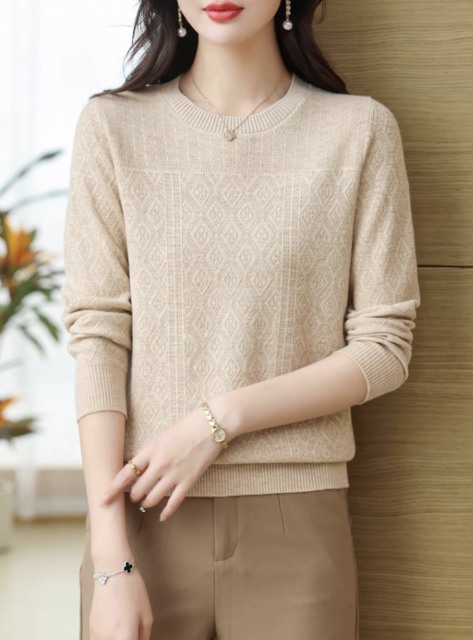 Factory Direct Women's Lavender Diamond Knit Sweater | Elegant Crew Neck Long Sleeve Pullover