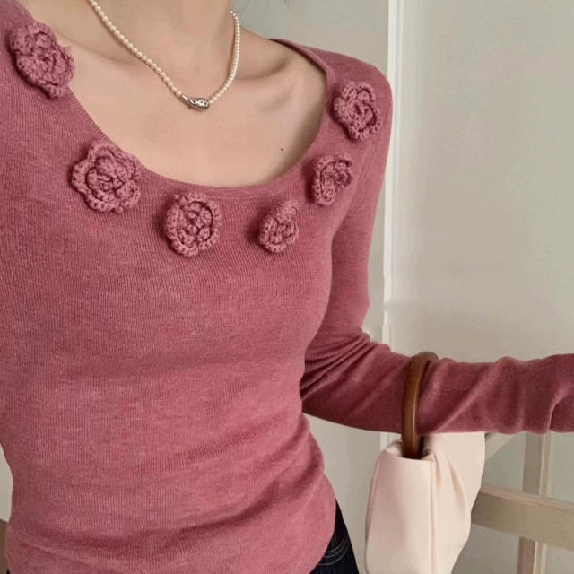 Factory Direct Women’s Rose Appliqué Square Neck Long Sleeve Top | Slim Fit Floral Knit Shirt
