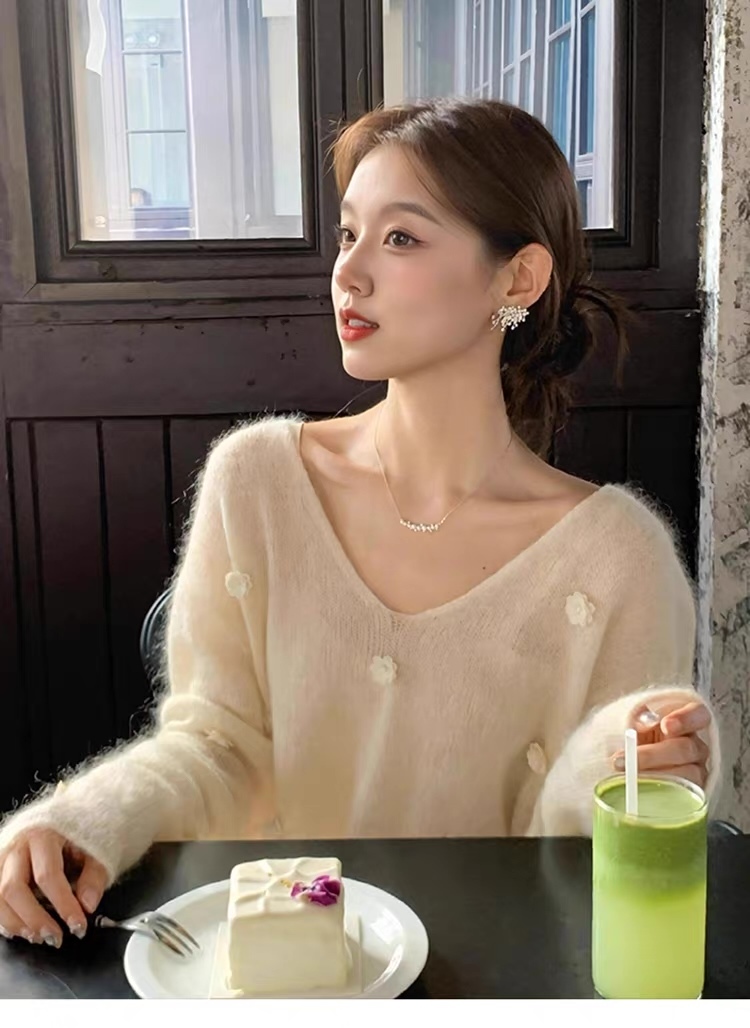 Made-to-order Pearl-Embellished Soft Mohair V-Neck Pullover