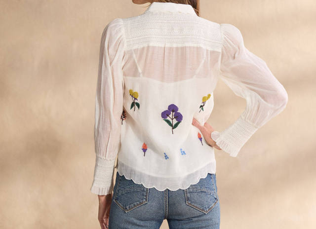 Personalized Women’s White Floral Embroidered Button-Up Blouse with Scalloped Hem