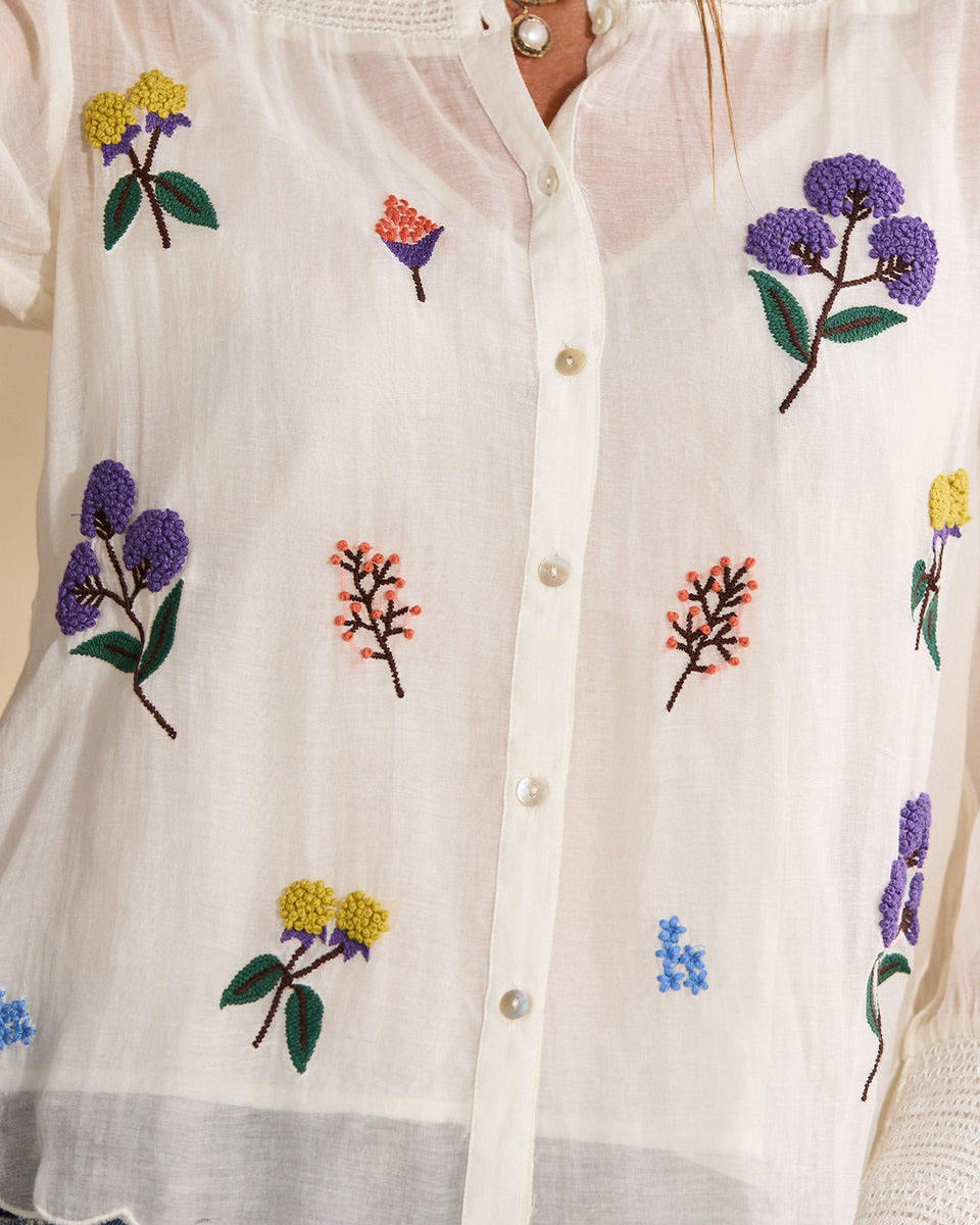 Personalized Women’s White Floral Embroidered Button-Up Blouse with Scalloped Hem