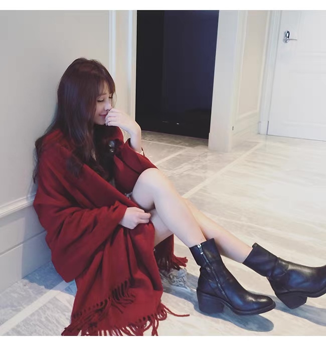 ODM OEM Red Oversized Fringe Shawl Scarf
