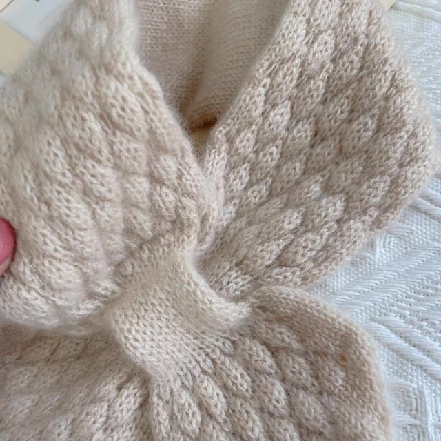 customized Beige Cable Knit Fuzzy Winter Scarf