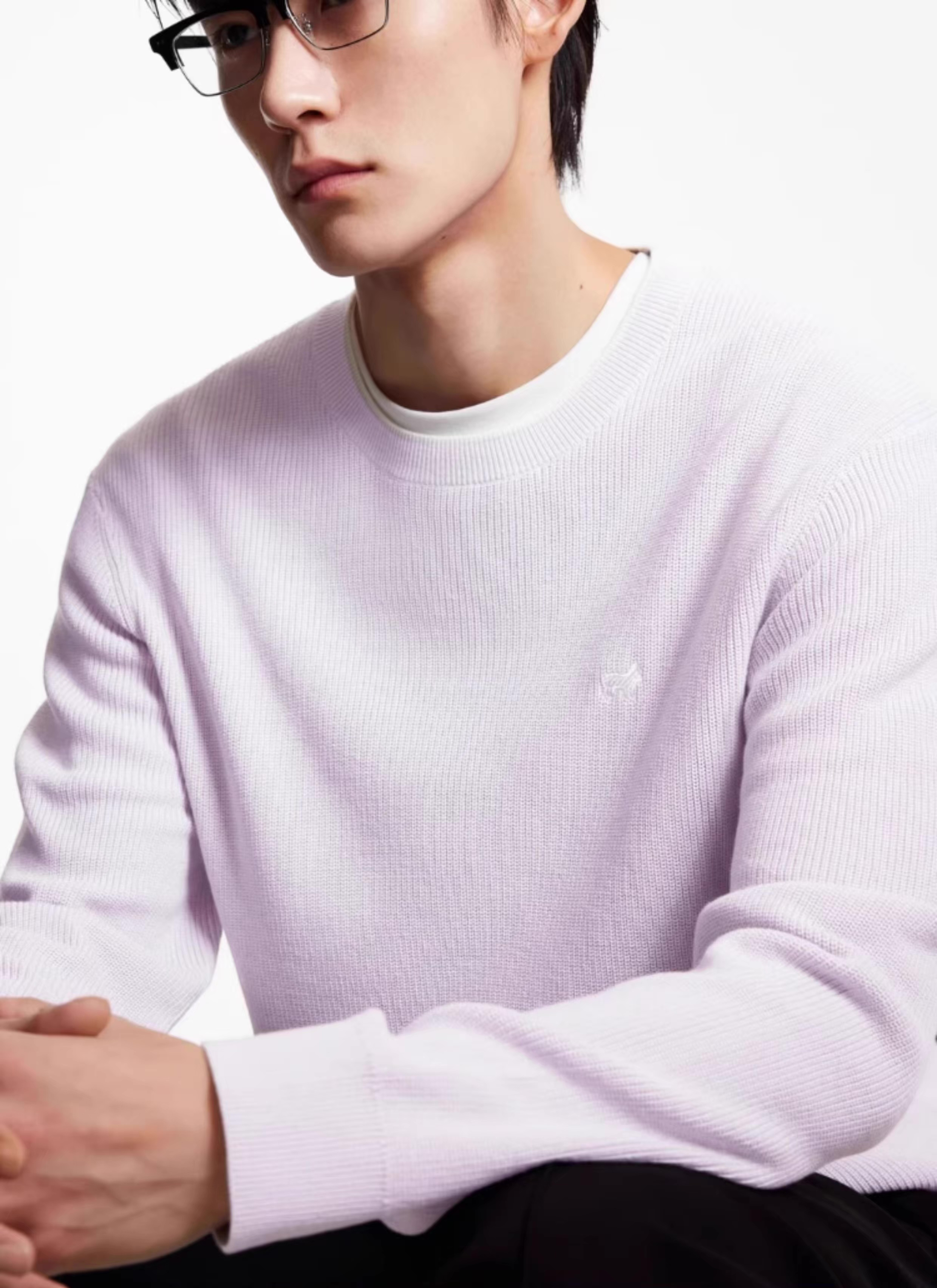 Wholesale Men’s Light Grey Crew Neck Knit Sweater with Embossed Chest Logo
