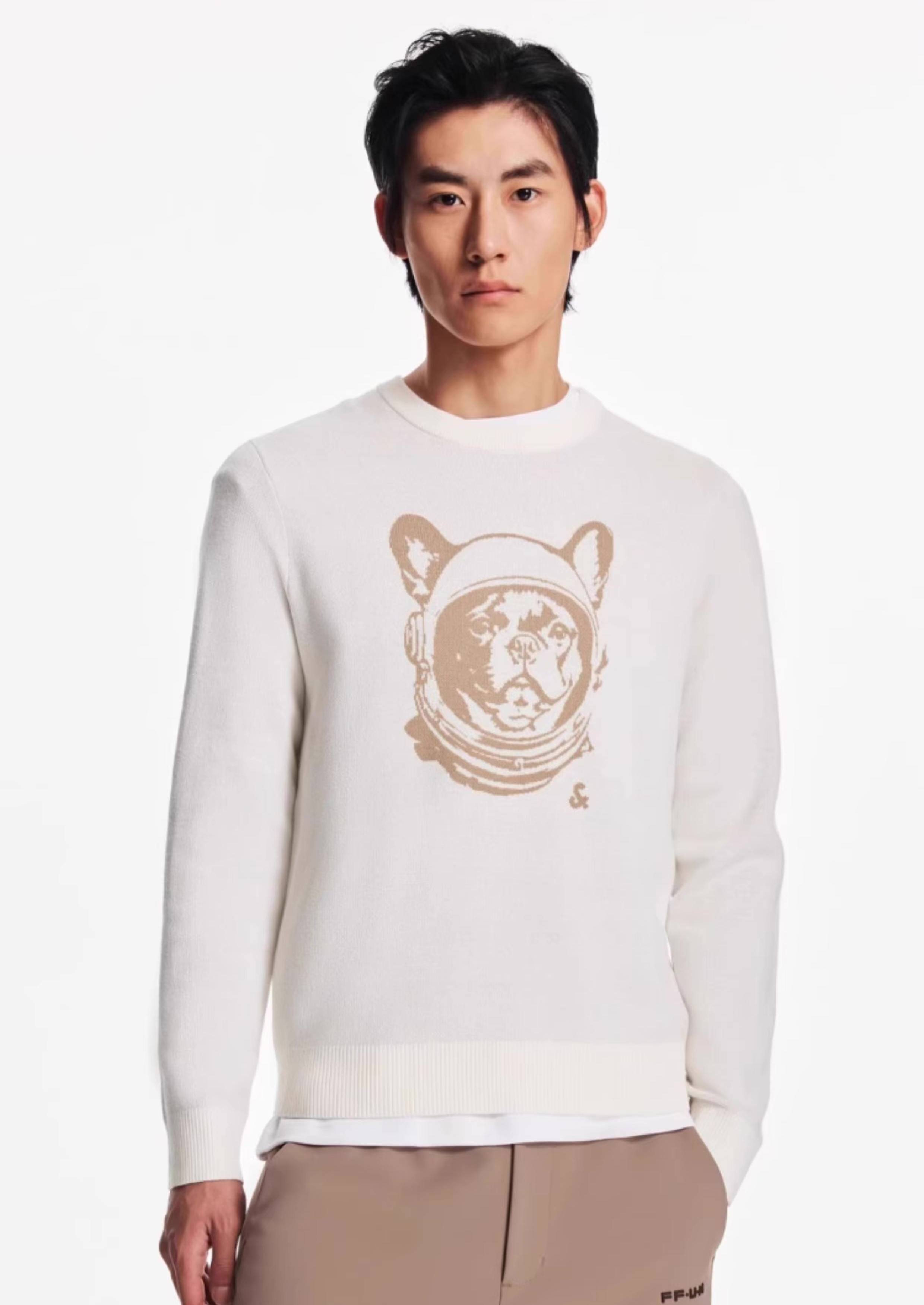 Wholesale Men’s Light Grey Crew Neck Knit Sweater with Embossed Chest Logo
