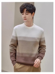 Made-to-order Men’s Color Block Crew Neck Knit Sweater
