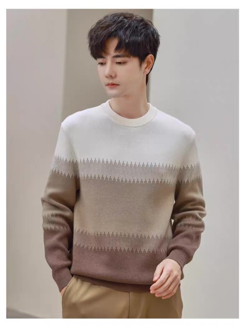 Made-to-order Men’s Color Block Crew Neck Knit Sweater
