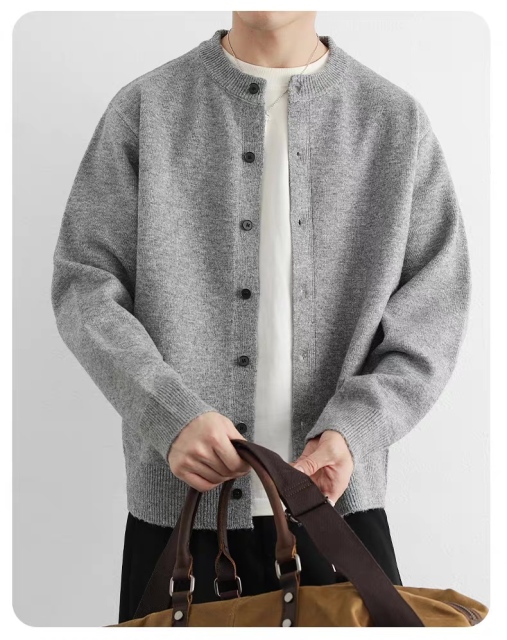 Factory Direct Men’s Heather Grey Oversized Knit Cardigan
