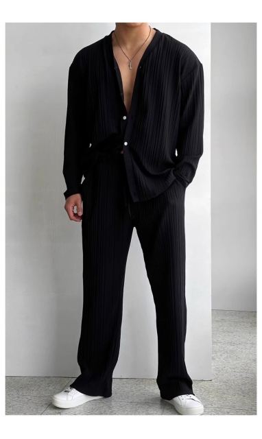 Factory Direct Men’s Black Pleated V-Neck Button-Up Cardigan Shirt