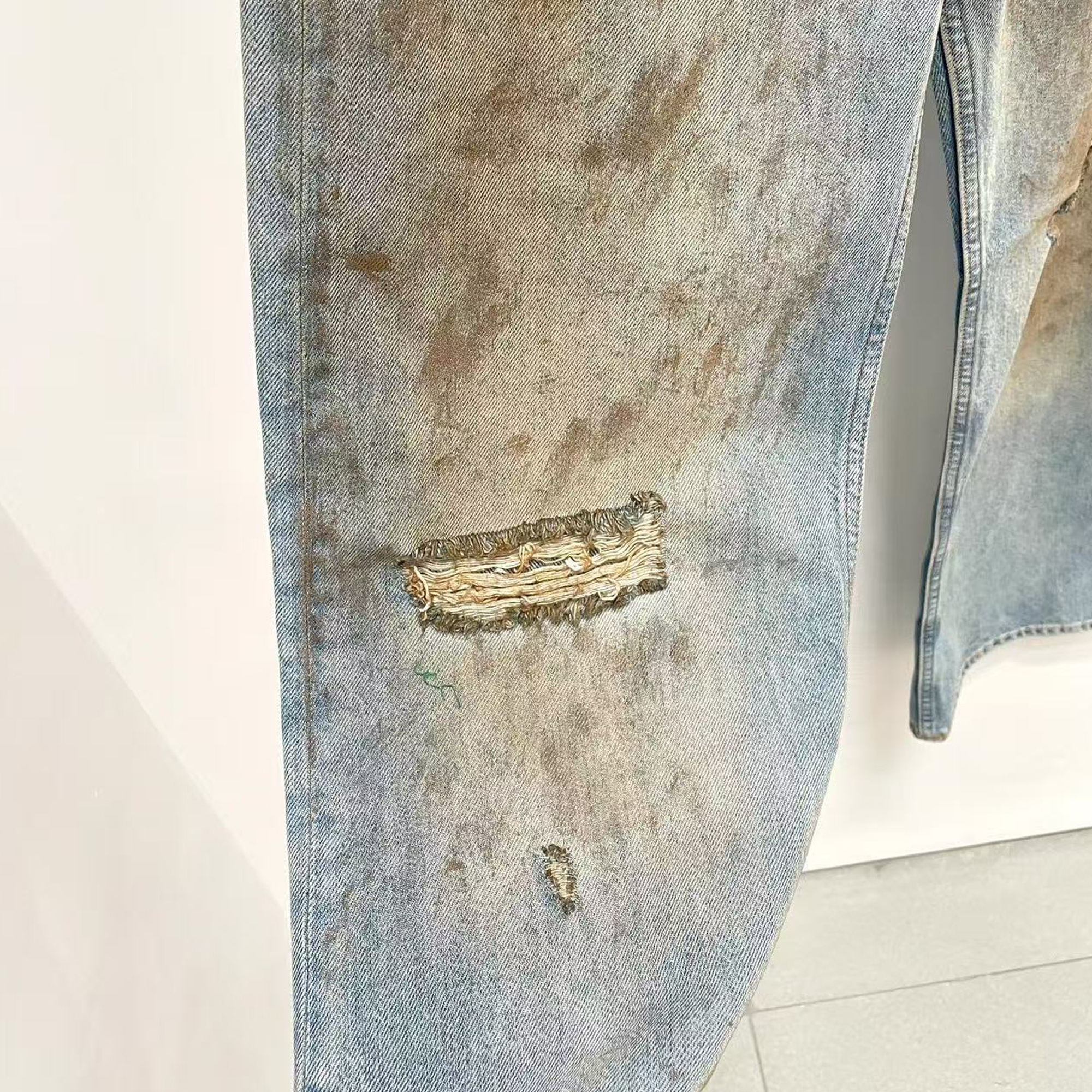 customized Vintage Acid-Wash Distressed Straight-Leg Jeans