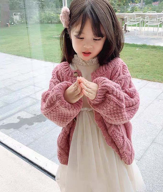 ODM OEM Girls’ Cream Cable Knit Button-Up Cardigan