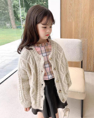ODM OEM Girls’ Cream Cable Knit Button-Up Cardigan