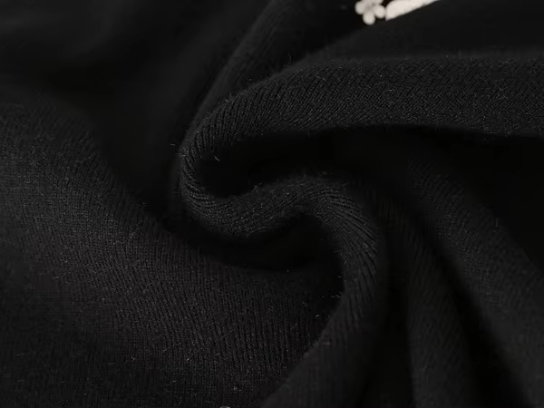 Factory Direct Beige Women’s Black 3D Floral Appliqué Crew-Neck Knit Sweater