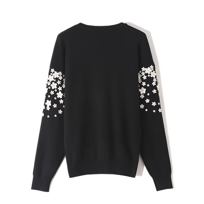 Factory Direct Beige Women’s Black 3D Floral Appliqué Crew-Neck Knit Sweater