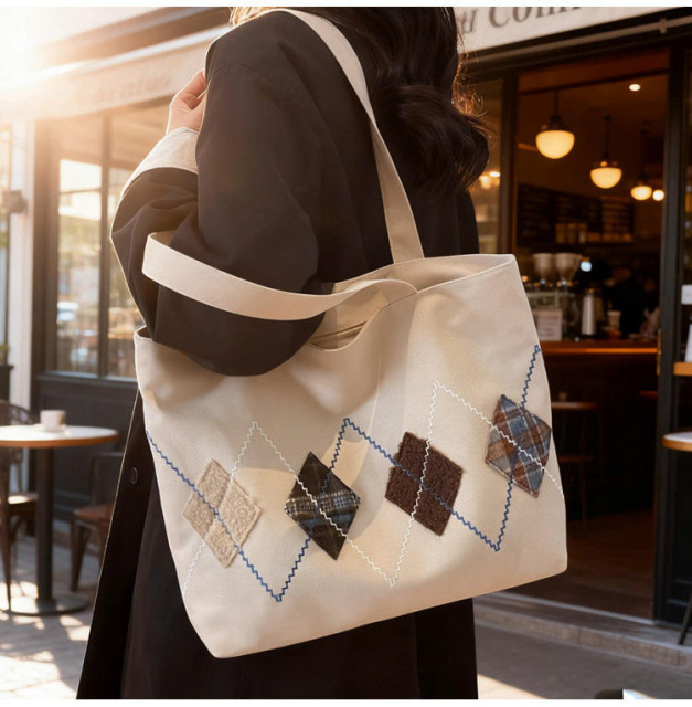 Factory Direct Vintage Argyle Embroidered Canvas Tote Bag – Patchwork Diamond Shoulder Handbag