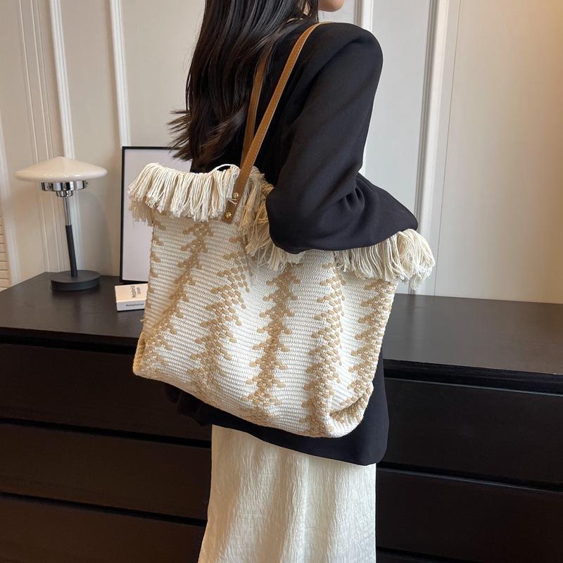 Made-to-order Boho Woven Fringe Tote Bag with Leather-Look Handles – Geometric Pattern Casual Shoulder Bag