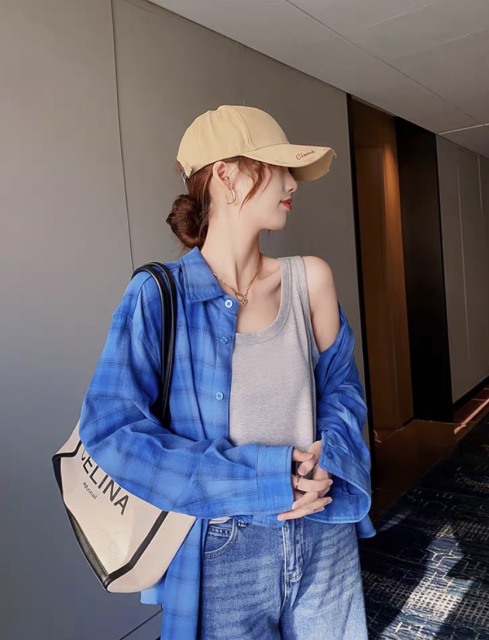 Women’s Essential Gray Ribbed Scoop-Neck Tank Top