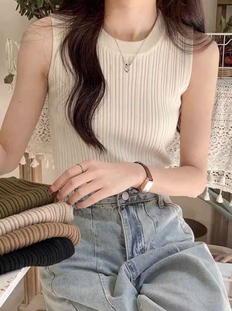 Women’s Ivory Ribbed High-Neck Sleeveless Knit Top