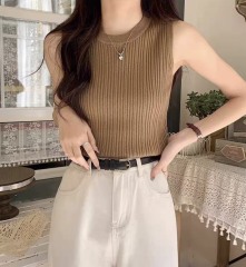 Women’s Ivory Ribbed High-Neck Sleeveless Knit Top