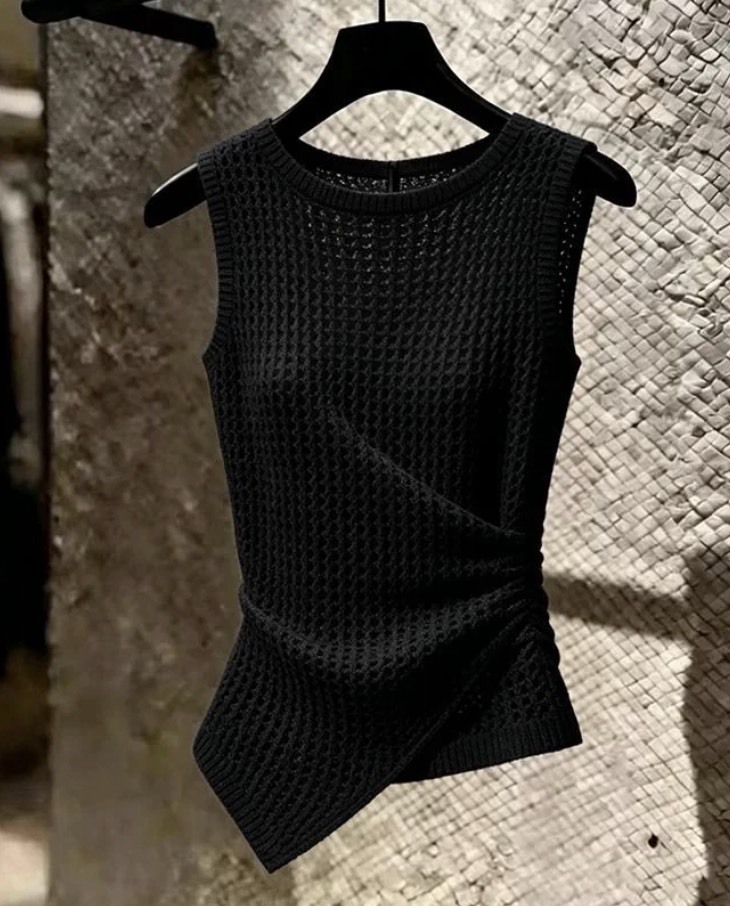 Women’s Ivory Open-Knit Ruched Asymmetric Sleeveless Top