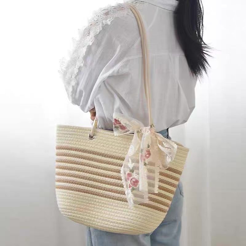 Daisy Bloom Crochet Tote Bag