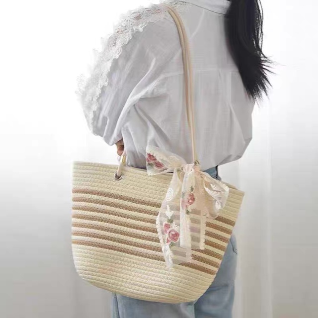 Daisy Bloom Crochet Tote Bag