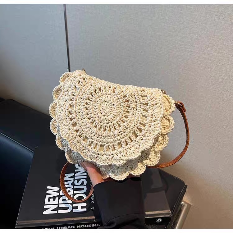 Sunburst Scallop Crochet Crossbody Bag