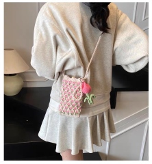 Sunburst Scallop Crochet Crossbody Bag