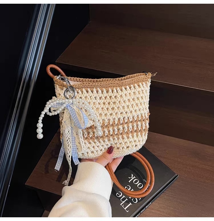 Pearl Charm Crochet Handbag – Handmade-Style Woven Shoulder Tote with Brown Handles