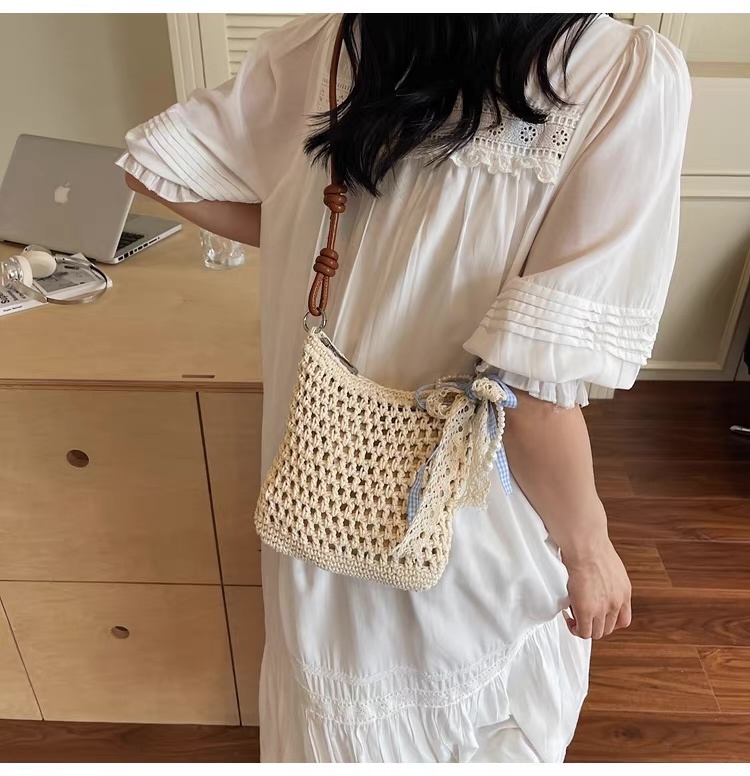 Pearl Charm Crochet Handbag – Handmade-Style Woven Shoulder Tote with Brown Handles