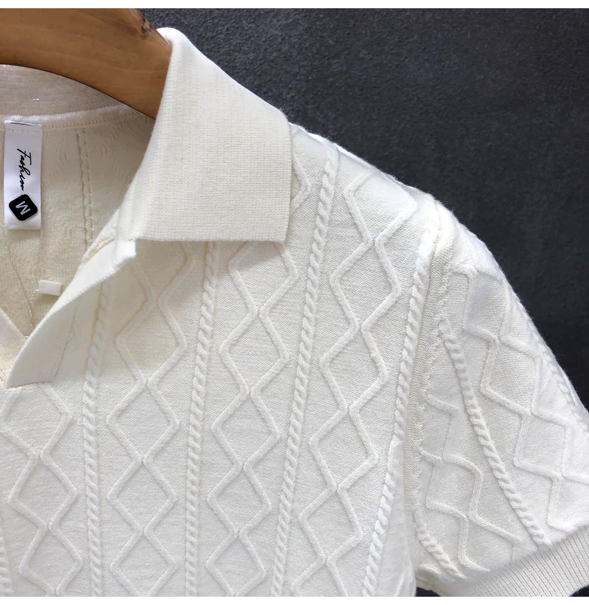 Men’s White Cable-Knit Short Sleeve Polo Shirt – Textured Diamond Pattern Knit Top