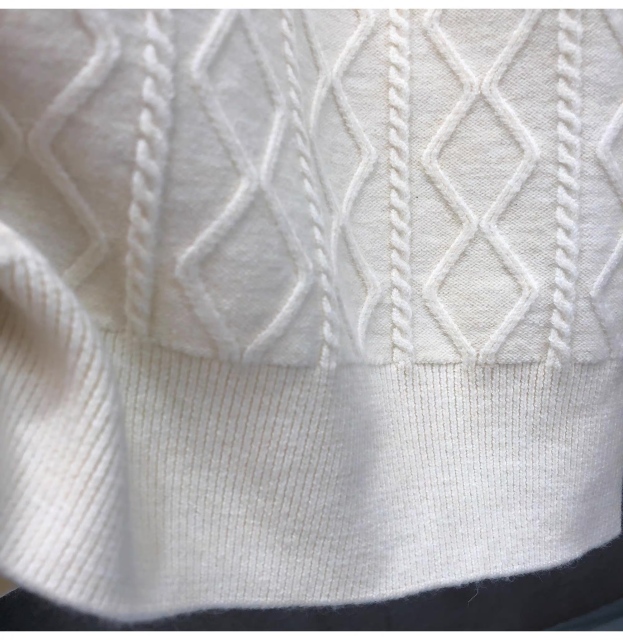 Men’s White Cable-Knit Short Sleeve Polo Shirt – Textured Diamond Pattern Knit Top