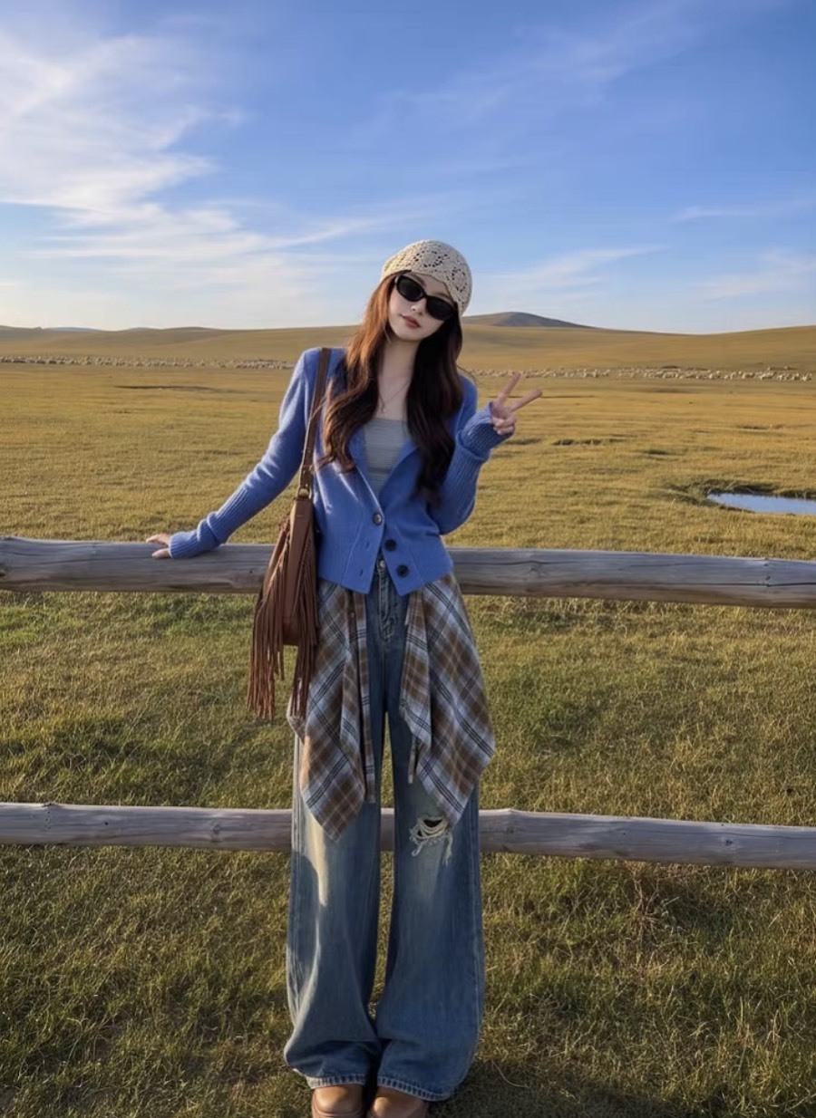 Blue V-Neck Button-Front Knit Cardigan