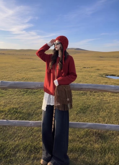 Vintage Red Lace-Trim Knit Sweater