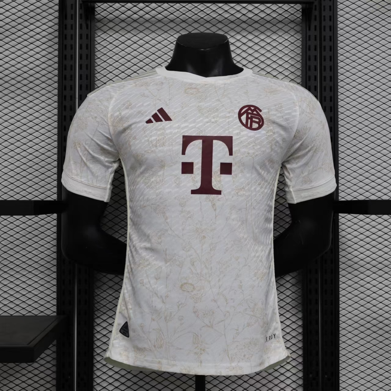 2024 Players Edition Bayern Away Shirt