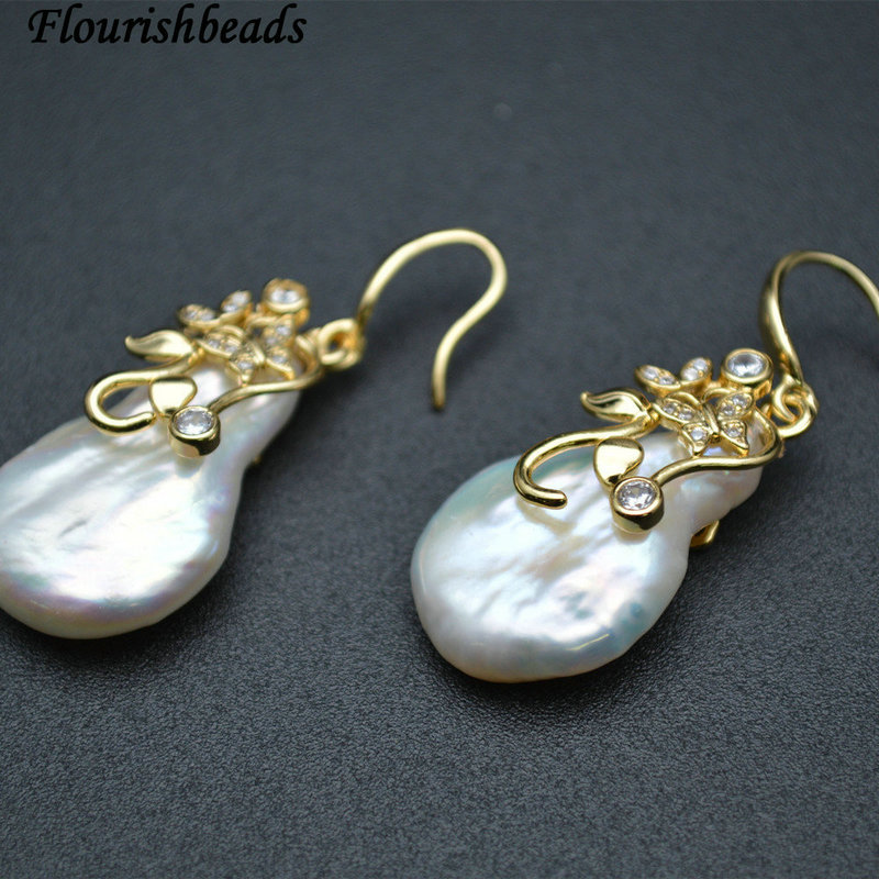 Big White Nutaral Pearl Anti-fade Plating Copper Paved CZ Earings