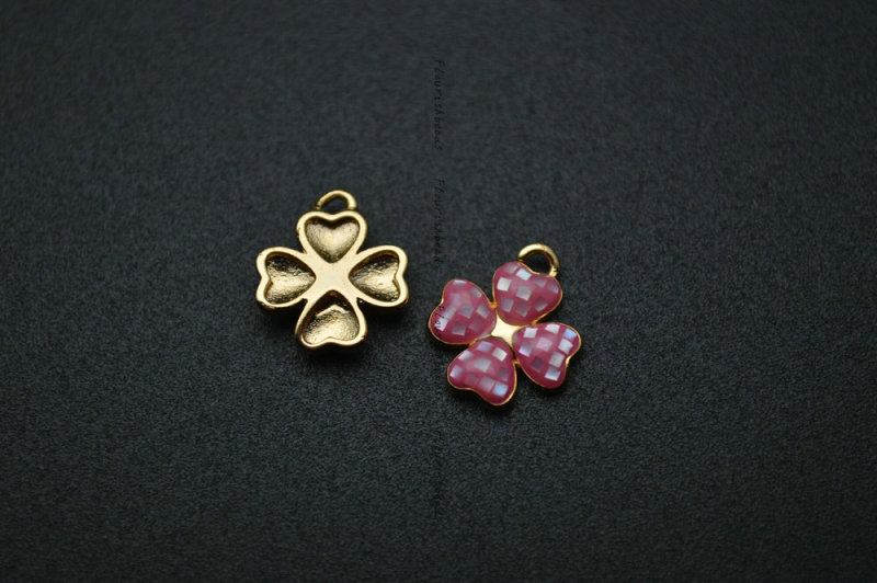 One Loop Gold plating Various color Natural Shell Flour Leaf Clover Charms fit Bracelets making Jewelry Findings