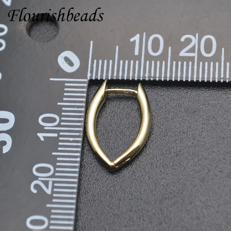 New Design Gold Color Nickel Free Glossy Irregular Geometry Earrings Earwire Shvenzy for Women Fashion Jewelry Supplier 30pcs