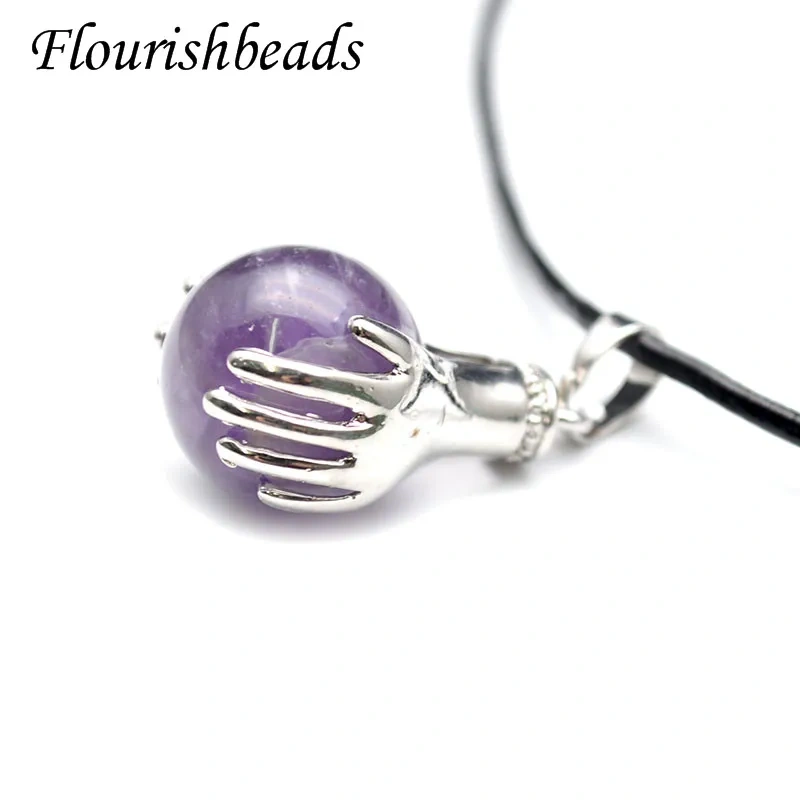 3pcs Multi Color Natural Genstome Hands Hold Round Ball Shape Pendant Leather Cord Chain Necklace Healing Stone Jewelry Gift
