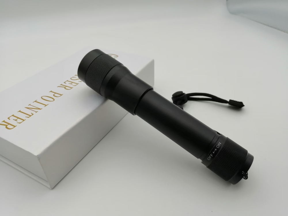 Techhood Diving Laser Torch Red Laser Pointer Coarse Light Torch Lazer Pen Light R250