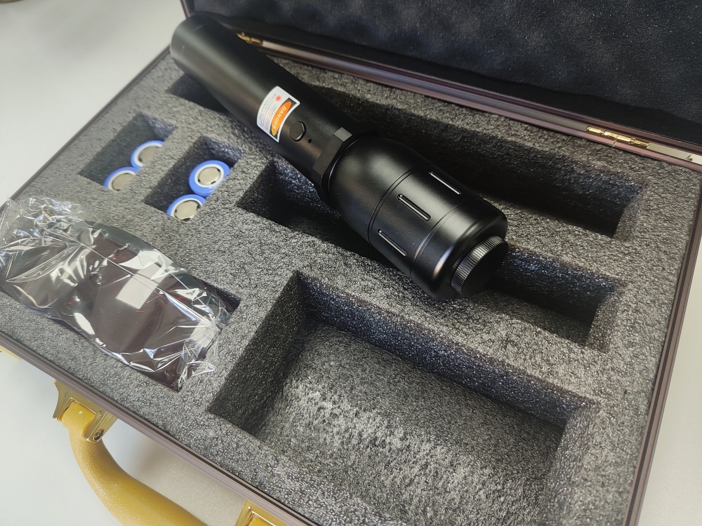 Techhood Handheld RGB All-Color Laser / 7-Clolor in one / 7 Color Switchable / High Efficiency / Super Bright Laser / Portable RGB Laser RGB2000T